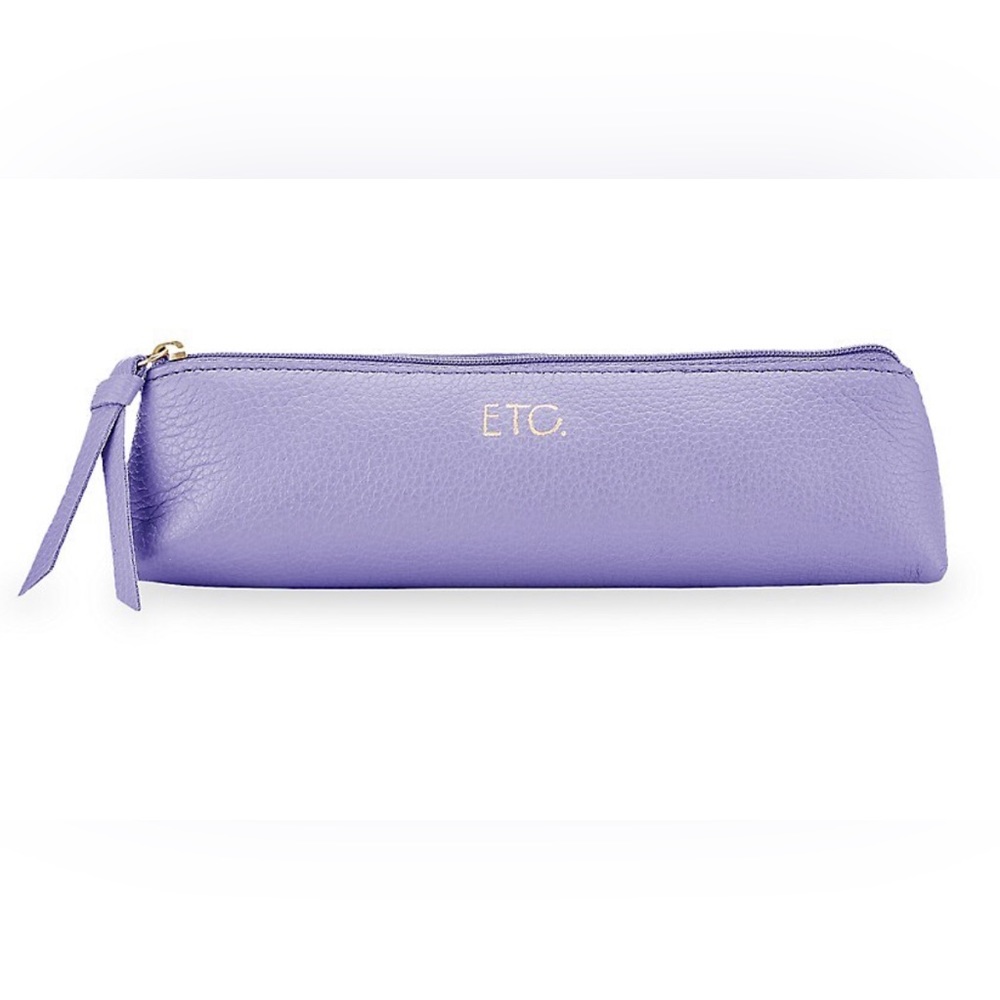 St. George Etc brand new leather zip case. Never used.